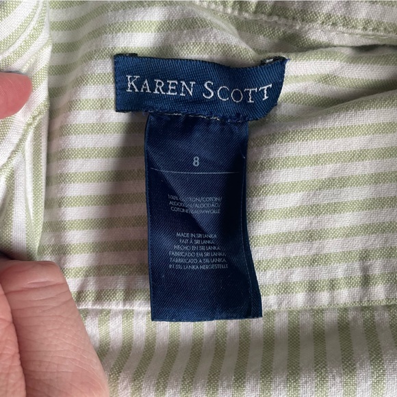 💚3/$15💚 KAREN SCOTT GREEN AND WHITE STRIPED BUTTON UP SHIRT. Size 8 - Picture 3 of 5
